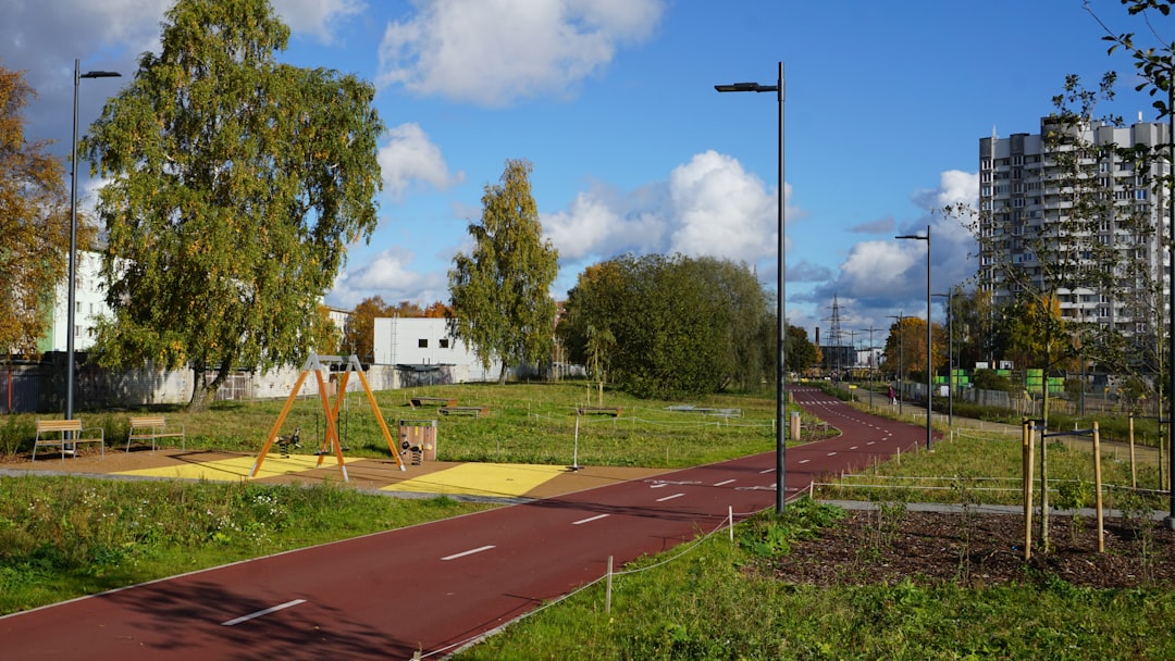 2026년 6월 첫 하프마라톤 도전: 10K 러너를 위한 8주 빌드업과 고온 대비 훈련법